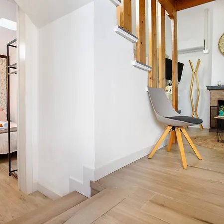 Casa Adayeim 1 *